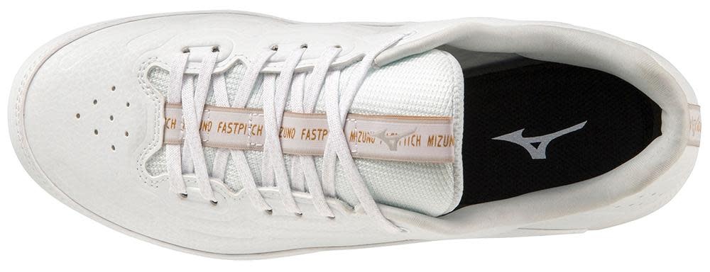 Mizuno Finch Elite 6