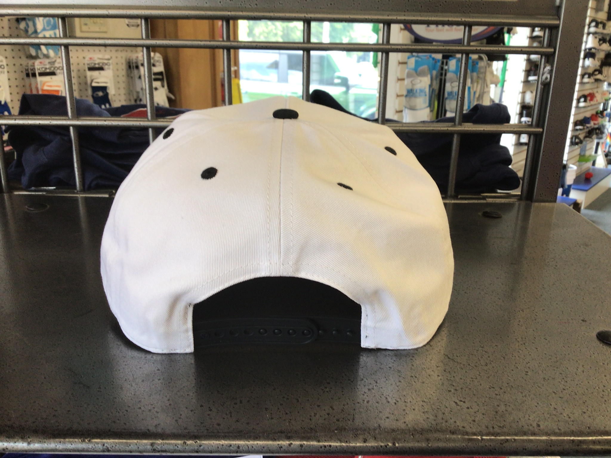 47 Brand Georgia Bulldogs White Roscoe Rope TT 47 Hitch