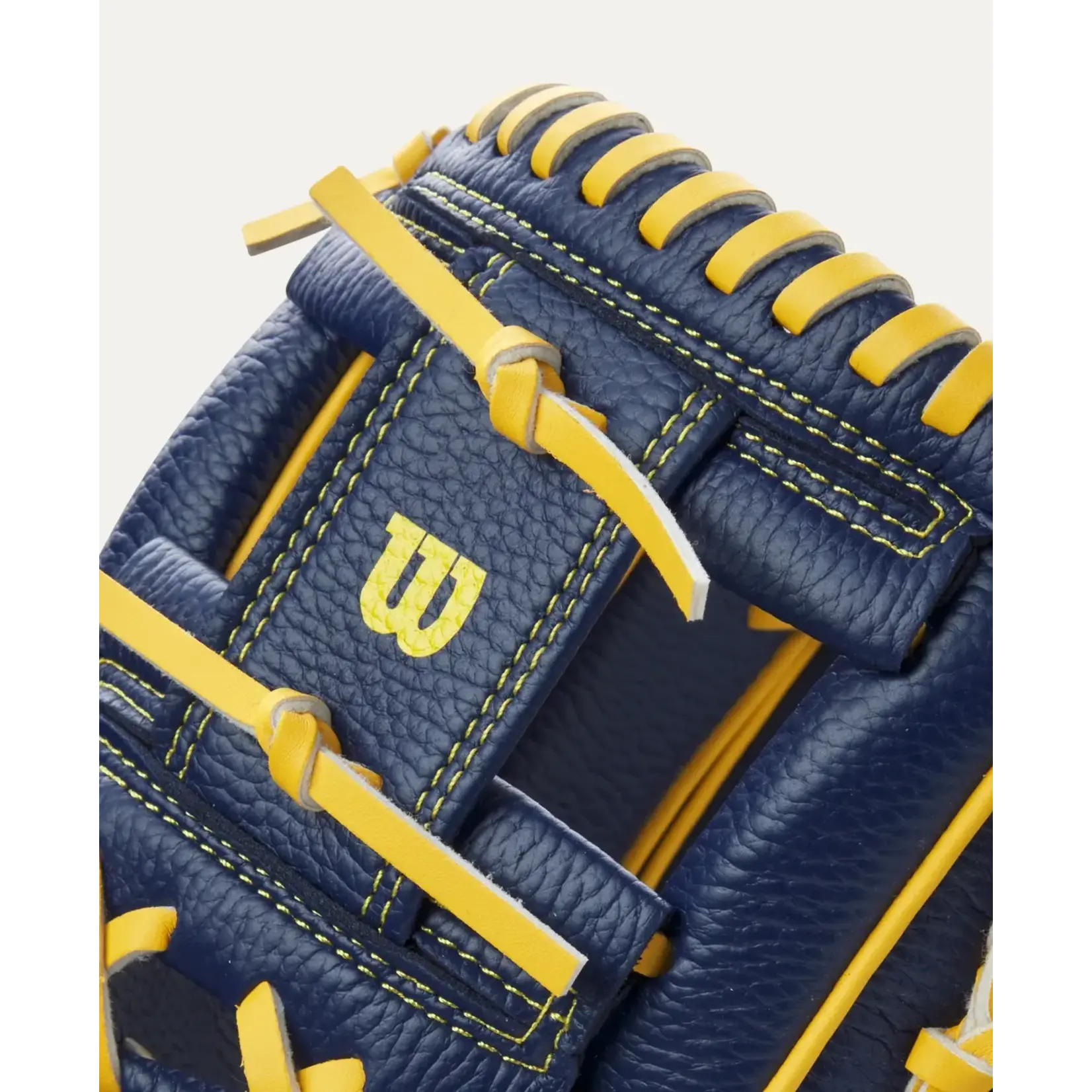 Wilson A200™ EZ Catch™ Savannah Bananas 10” T-Ball Glove