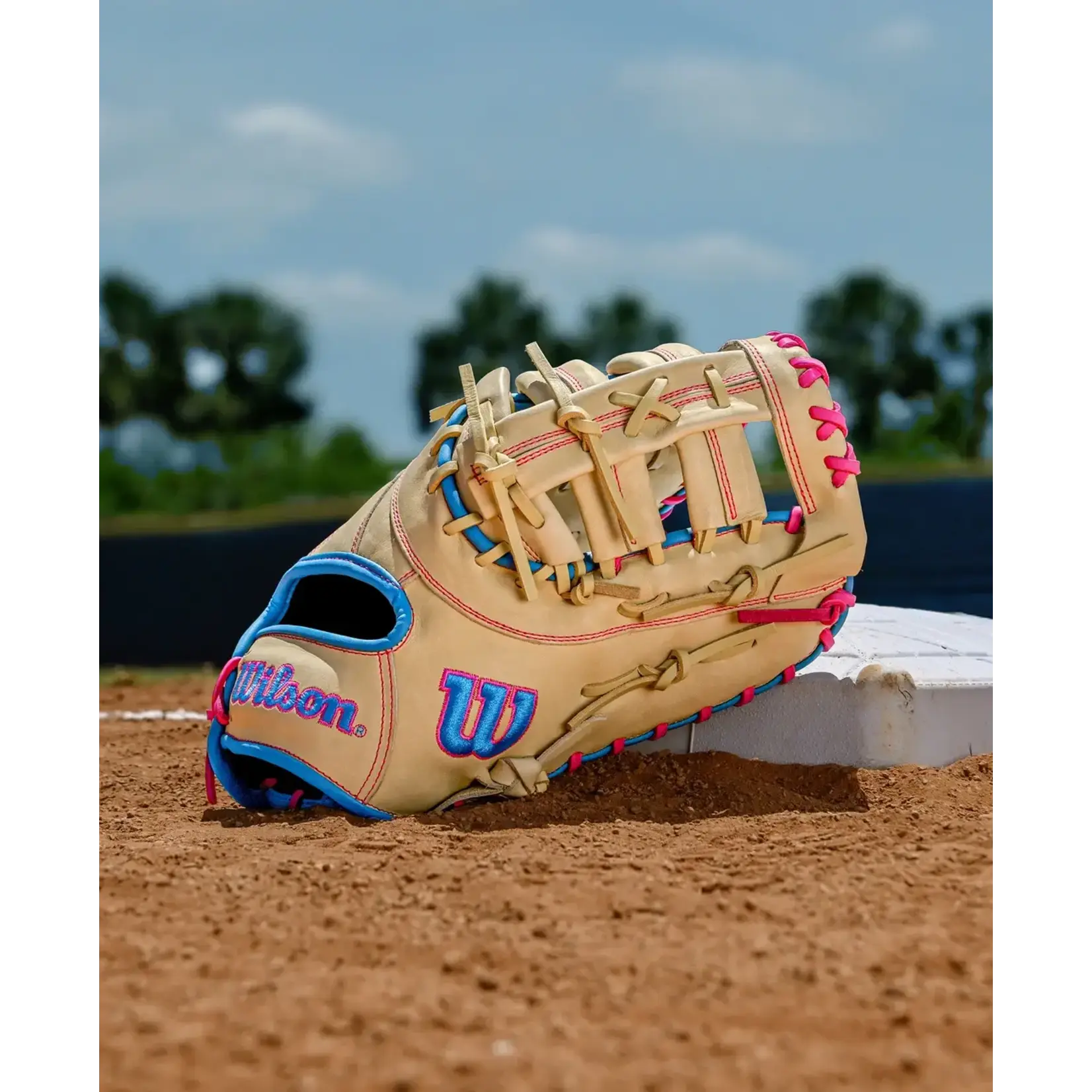 Wilson 2026 A1000 1620 12.5" Baseball First Base Mitt