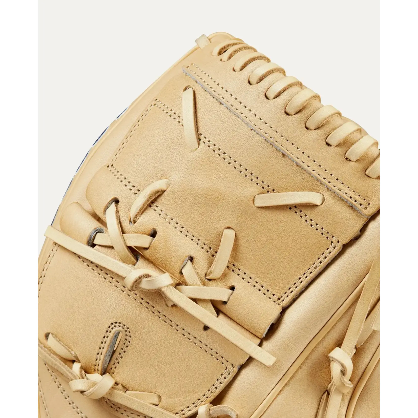 Wilson 2024 Baseball Classics Series A2000 B2 12" Pitcher's Baseball Glove