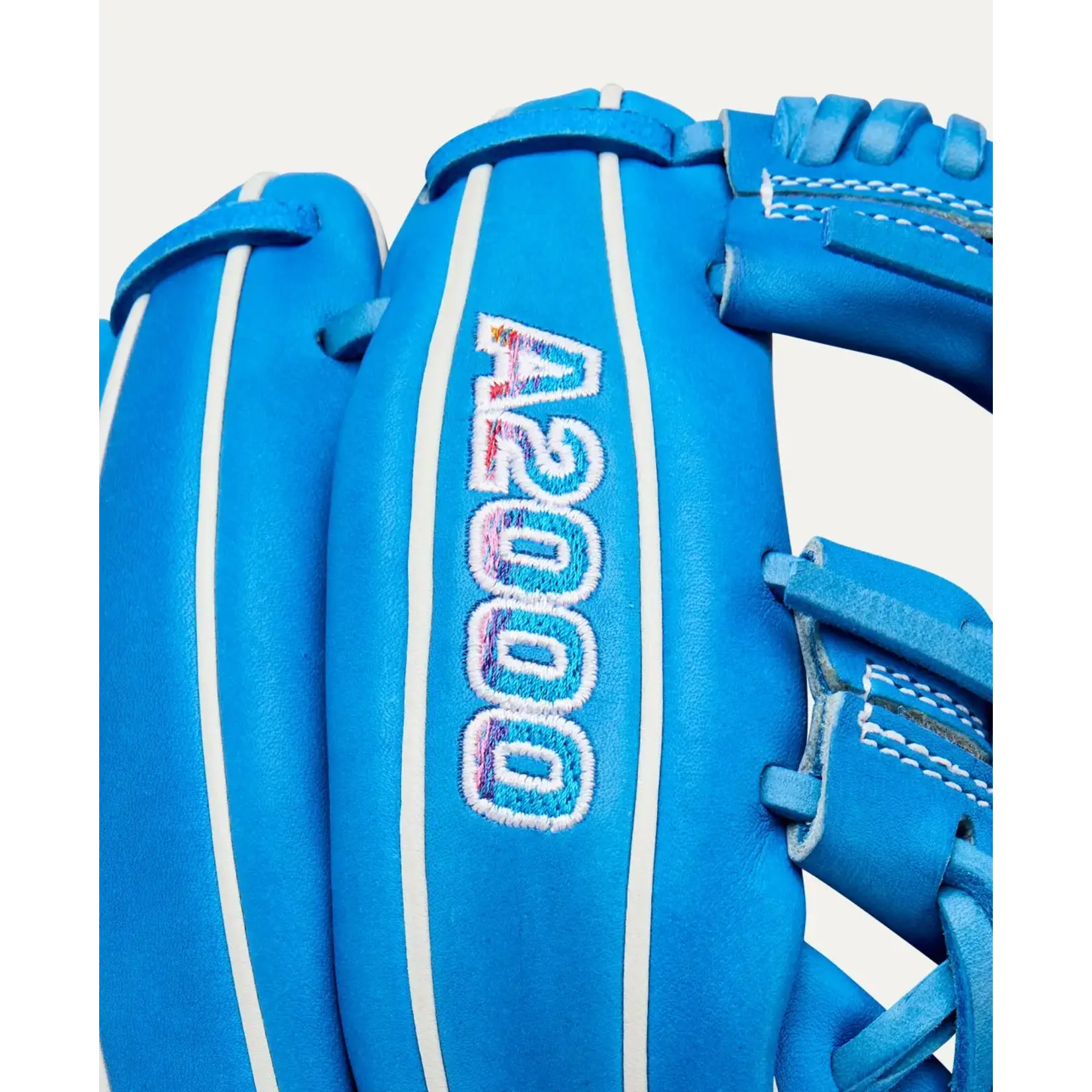 Wilson 2025 Love the Moment A2000 DP15 11.5" Infield Baseball Glove