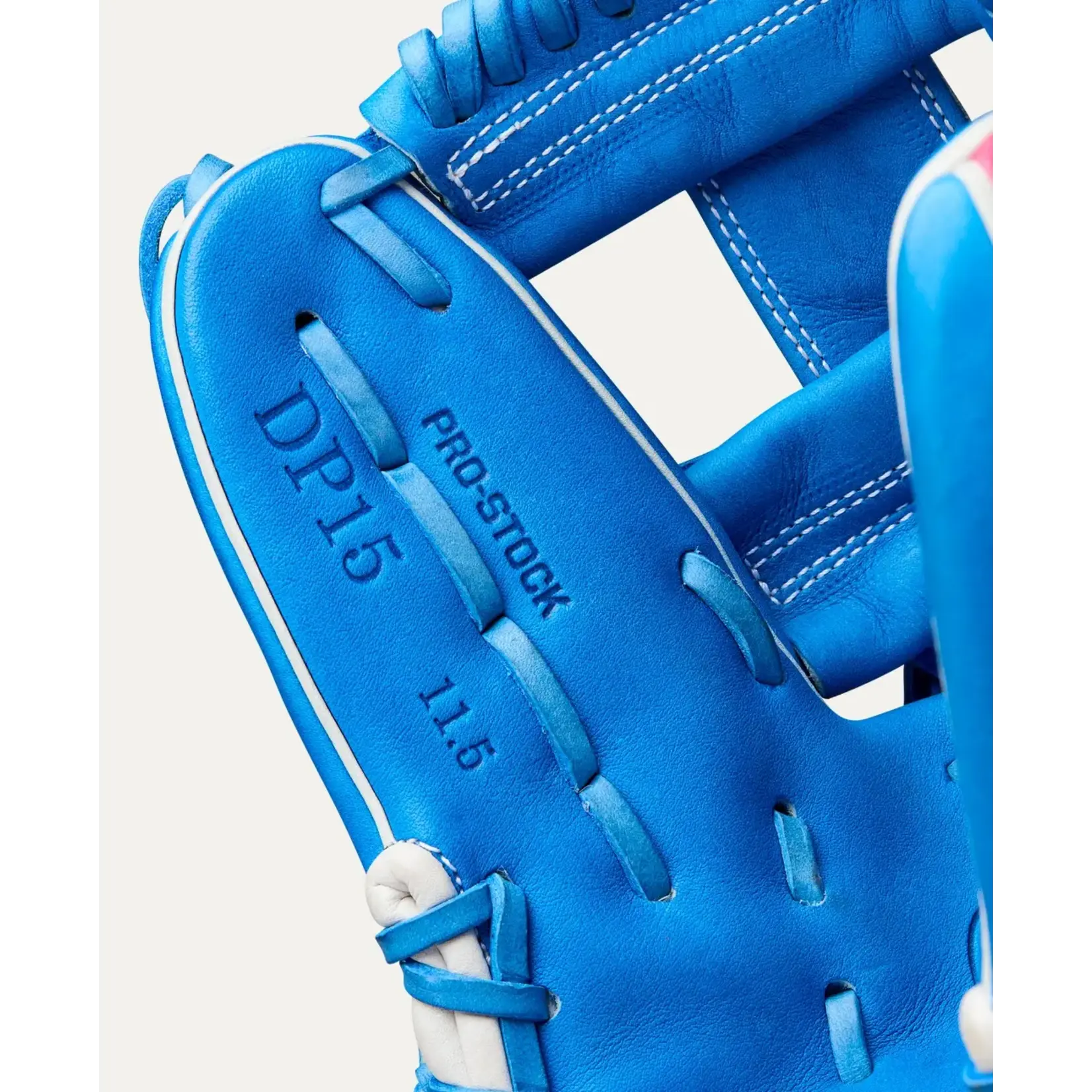 Wilson 2025 Love the Moment A2000 DP15 11.5" Infield Baseball Glove