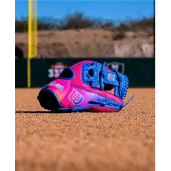 Wilson 2025 Love the Moment A2000 1786 11.5" Infield Baseball Glove