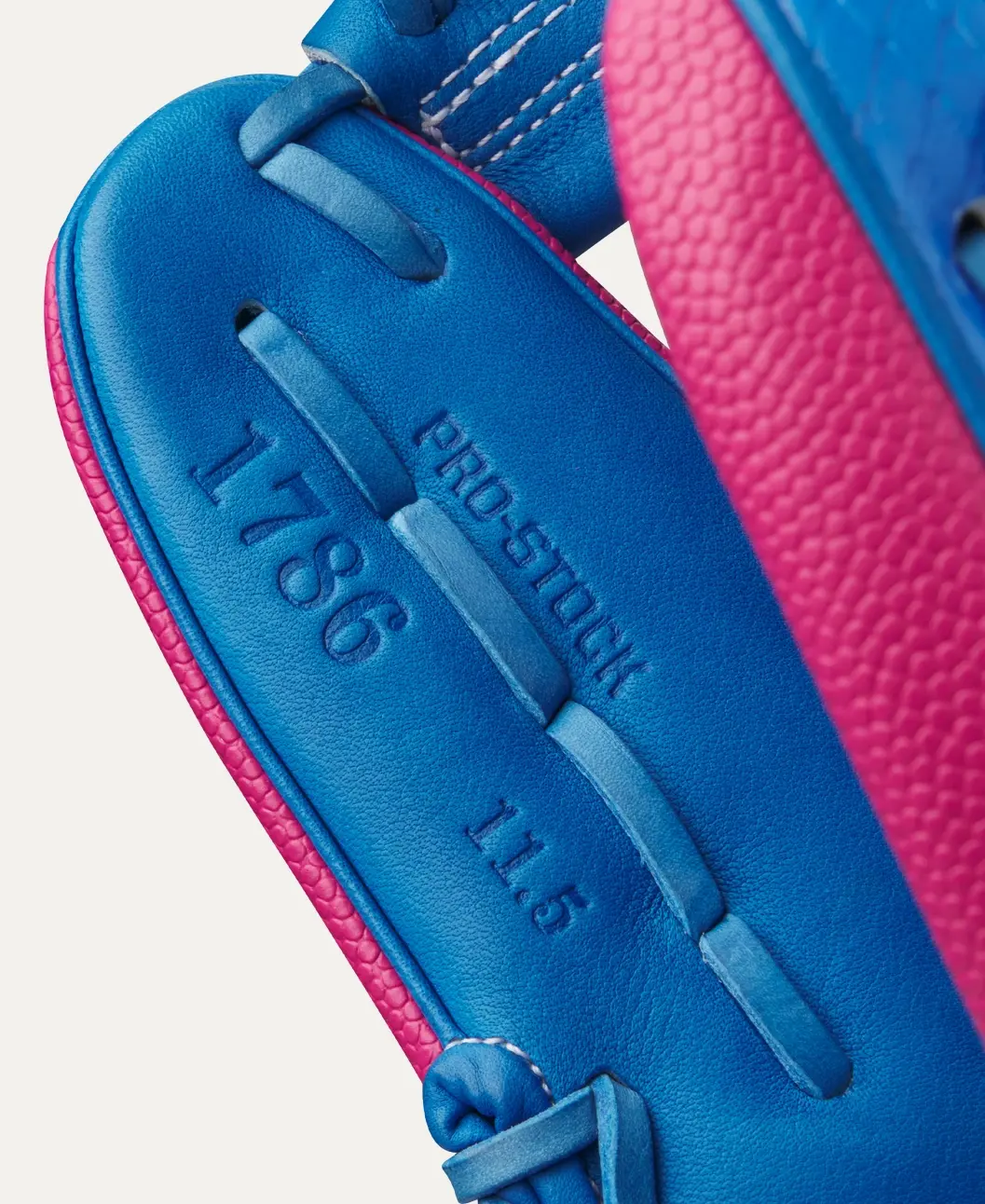 Wilson 2025 Love the Moment A2000 1786 11.5" Infield Baseball Glove