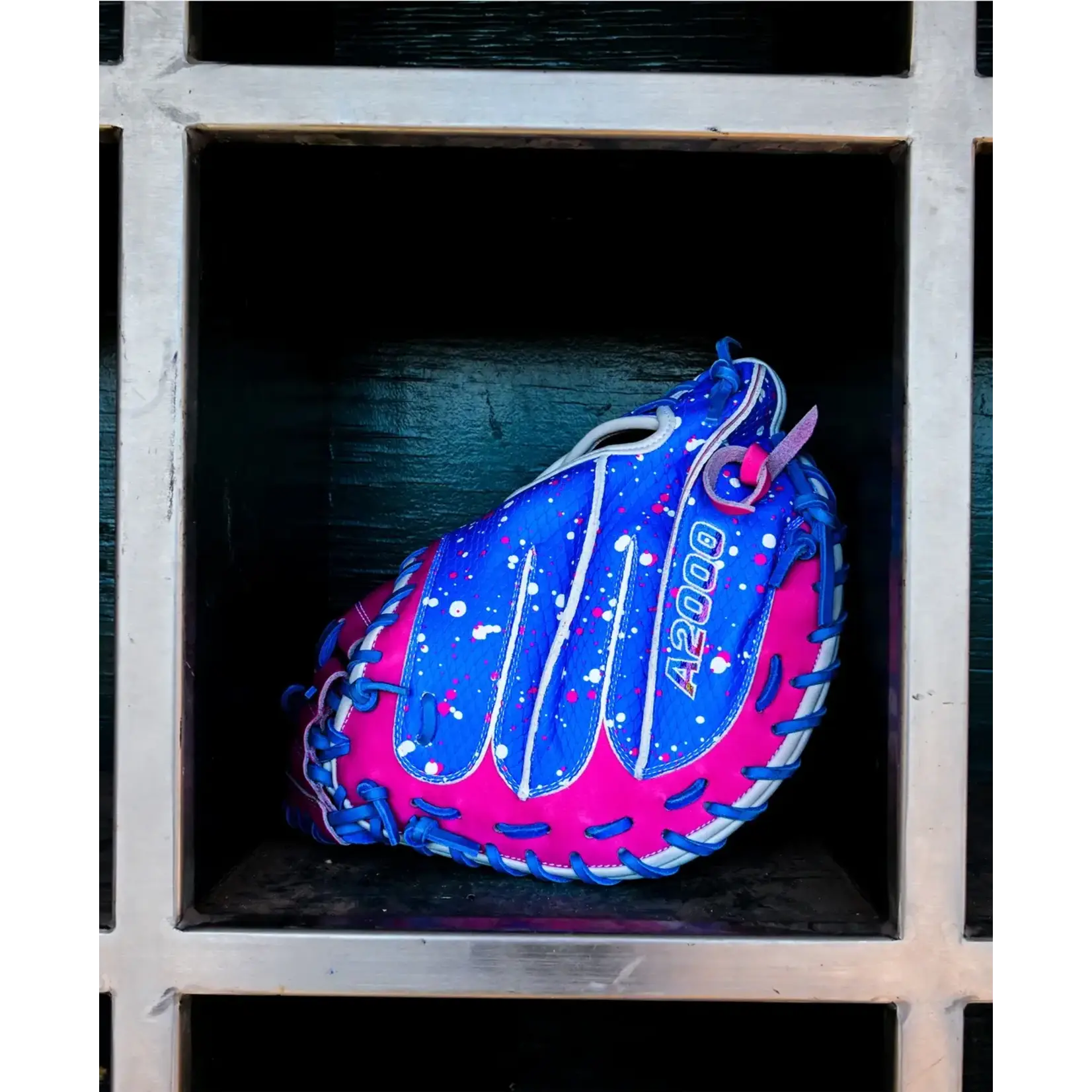 Wilson 2025 Love the Moment A2000 CM33SS 33" Baseball Catcher's Mitt