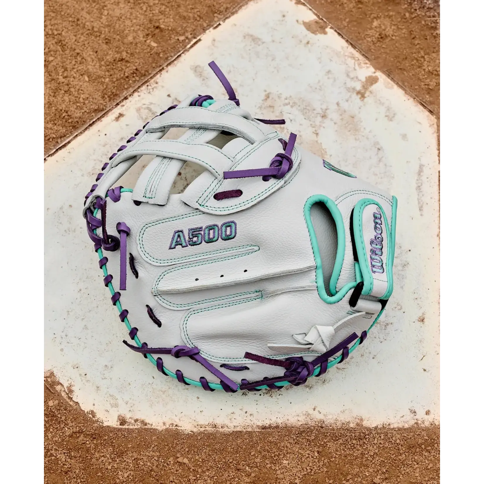 Wilson 2026 A500 Siren 32" Youth Fastpitch Softball Catcher's Mitt