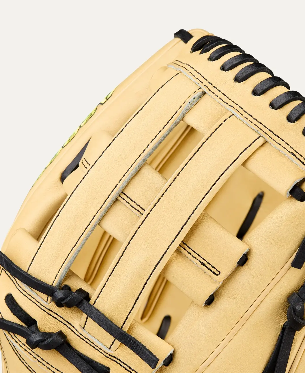 Wilson 2026 A2000 Classics Series 1777 Blonde/Black 12.75"