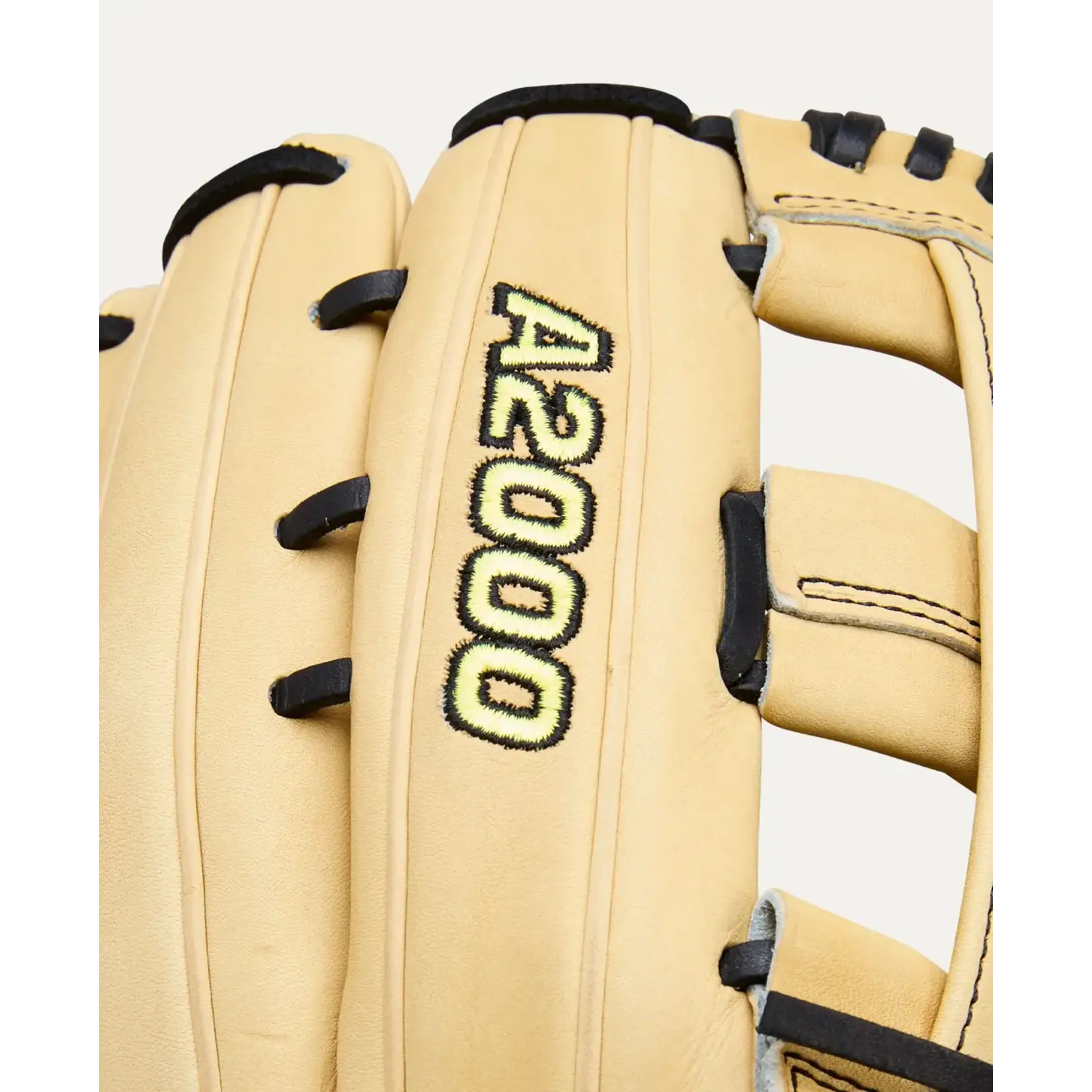 Wilson 2026 A2000 Classics Series 1777 Blonde/Black 12.75"