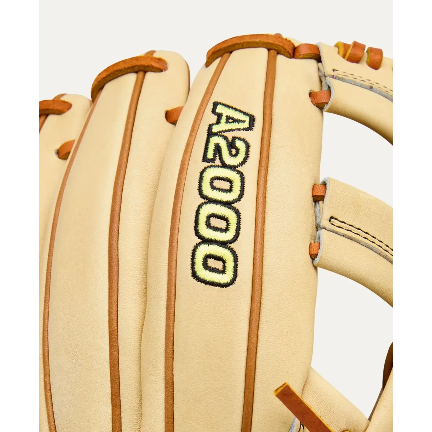 Wilson 2026 A2000 Classics Series EL3 Blonde/Saddle Tan 11.75"
