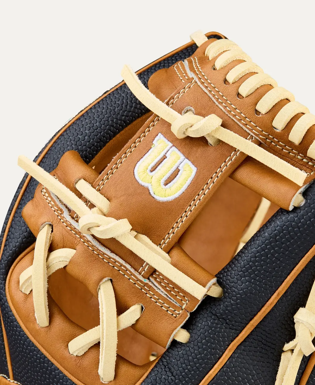 Wilson 2026 A2000 Classics Series 1975SS Black/Saddle Tan 11.75"