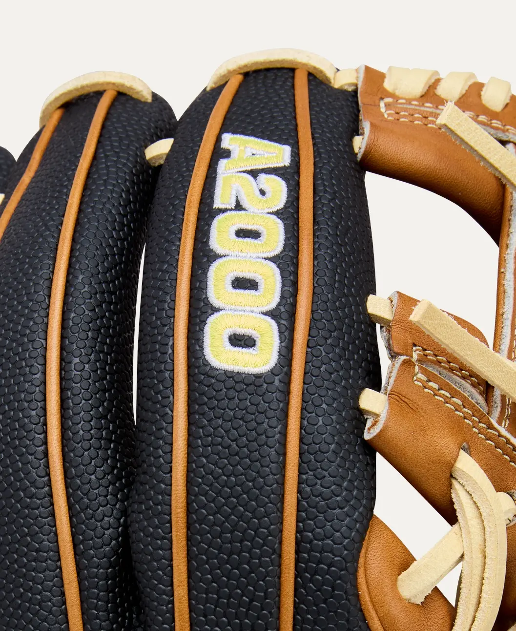 Wilson 2026 A2000 Classics Series 1975SS Black/Saddle Tan 11.75"