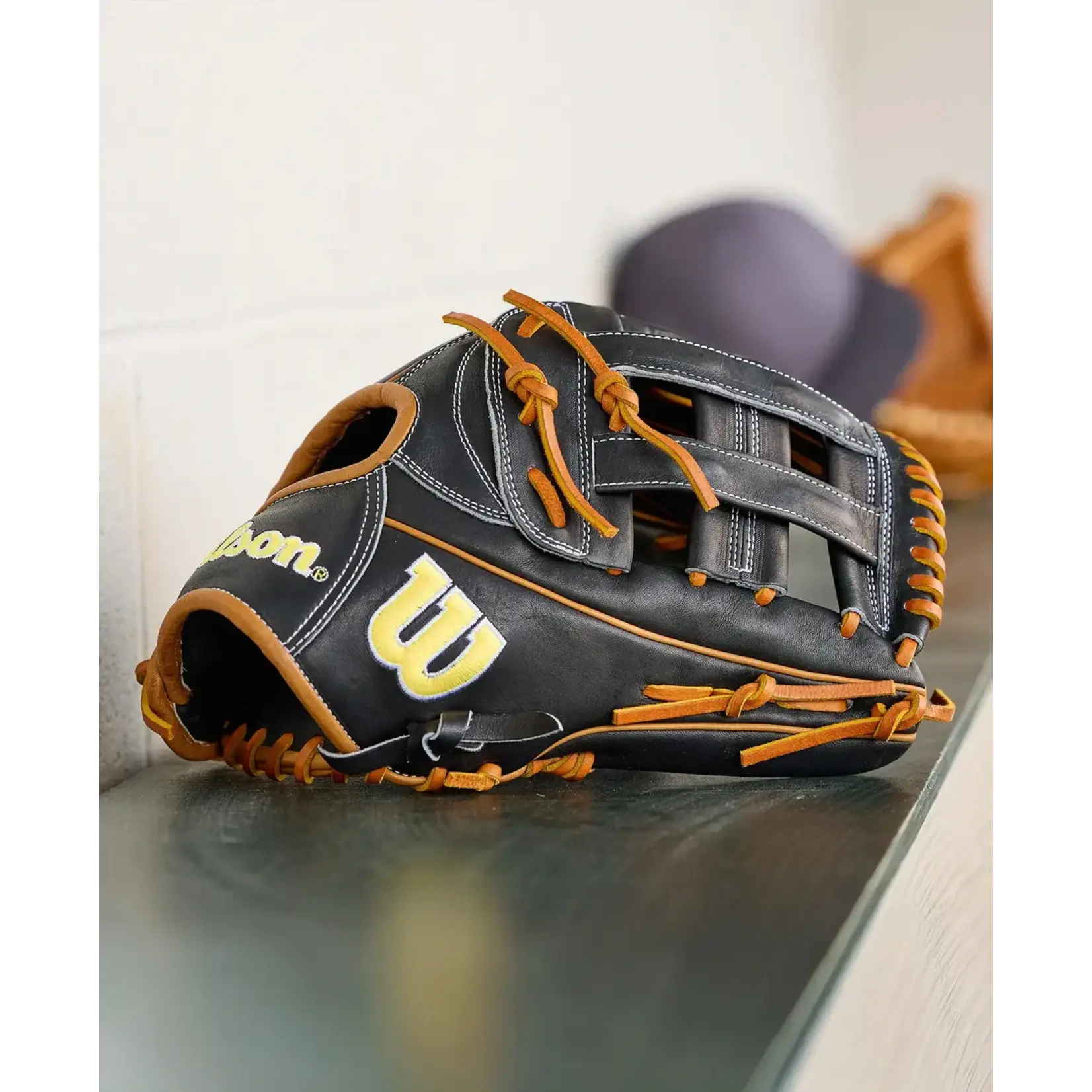 Wilson 2026 A2000 Classics Series 1750 Black/Saddle Tan 12.5" Outfield Glove