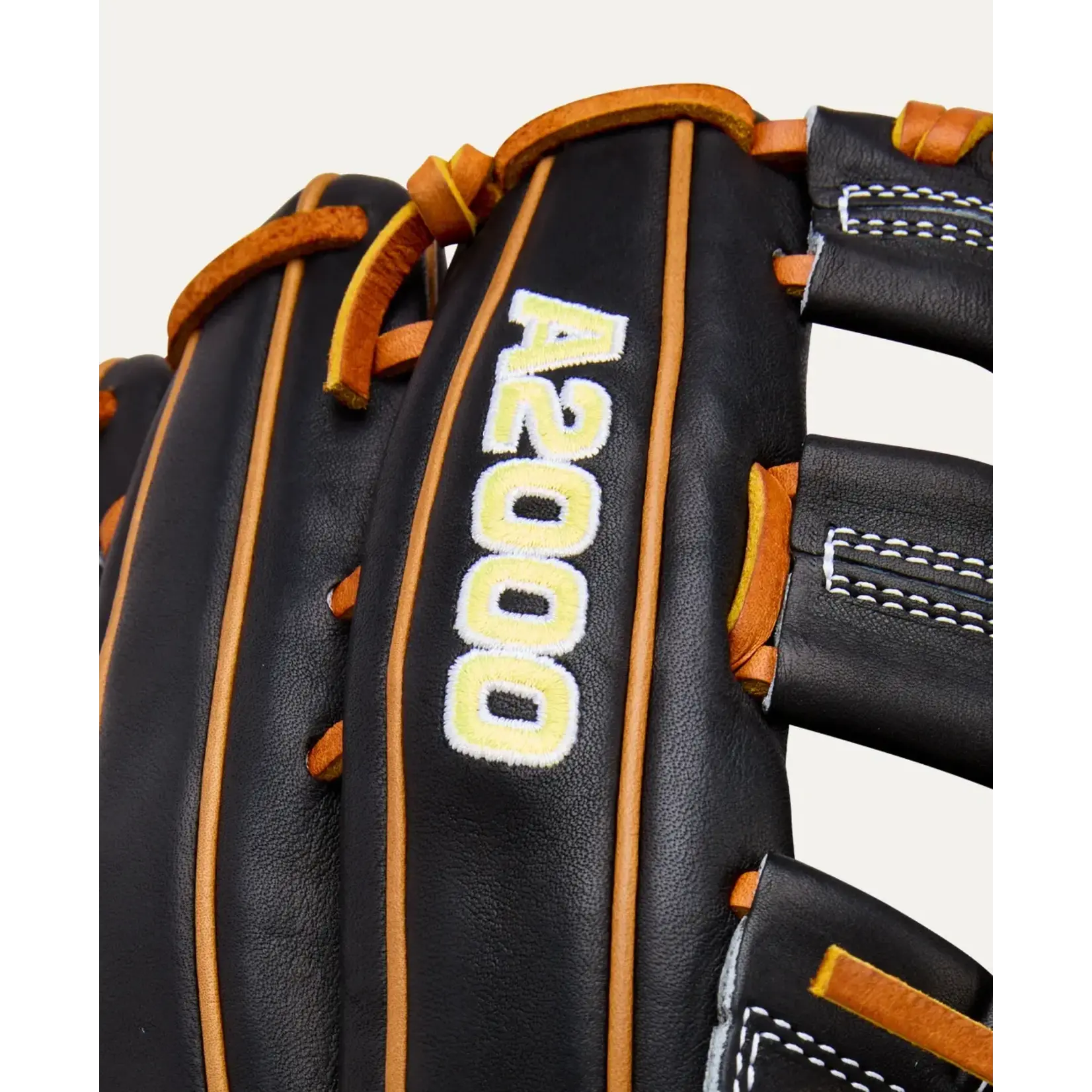 Wilson 2026 A2000 Classics Series 1750 Black/Saddle Tan 12.5" Outfield Glove