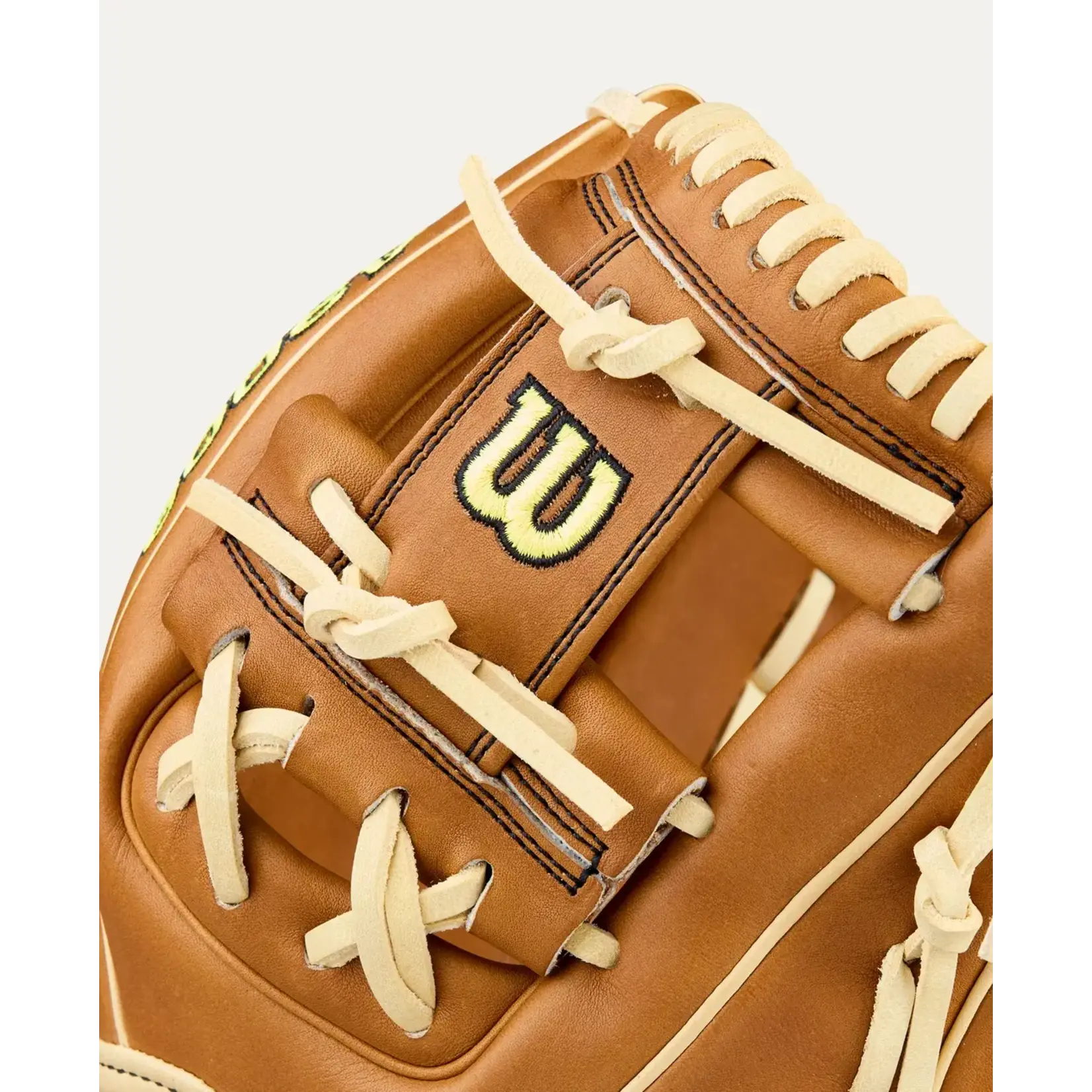 Wilson 2026 A2000 Classics Series DP15 Saddle Tan/Blonde 11.5" Infield Glove