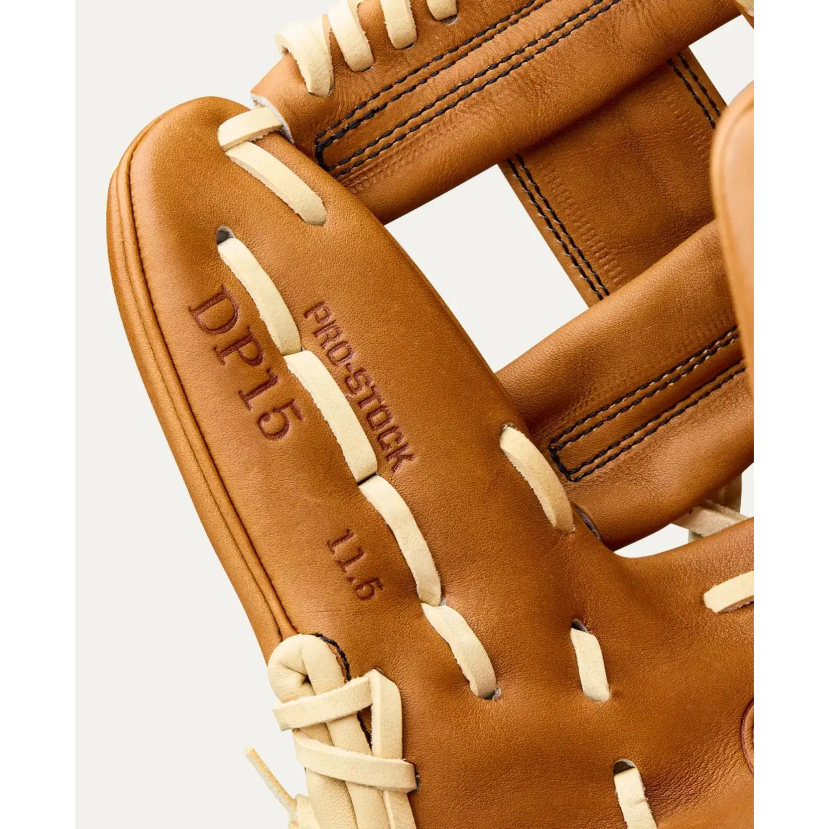 Wilson 2026 A2000 Classics Series DP15 Saddle Tan/Blonde 11.5" Infield Glove