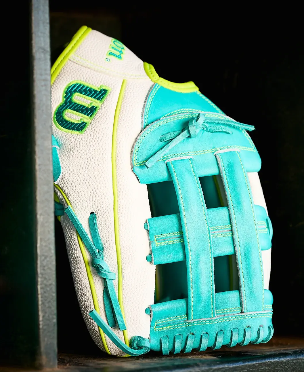 Wilson 2026 Spring A2000FP FP50 White/Teal/Optic Yellow 12.25" RHT