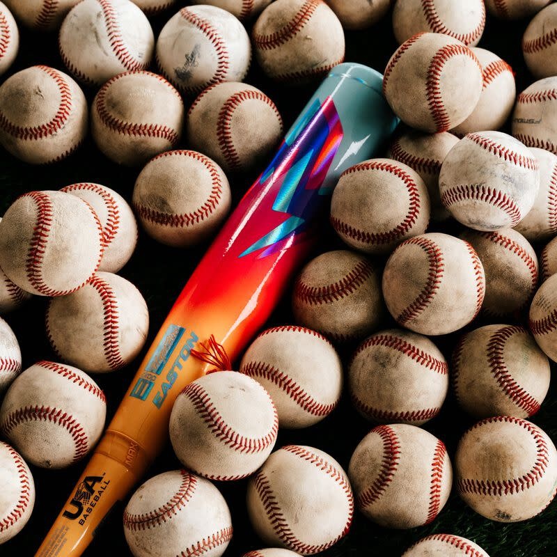 Easton 2027 Easton Hype Fire -11 USA Bat