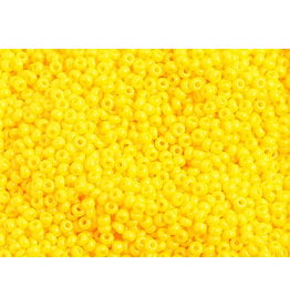 Czech 1034 10   Seed 20g Opaque Gold Yellow