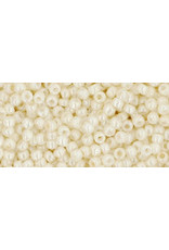 Toho 122 11  Round 6g Opaque Navajo White
