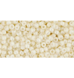 Toho 122 11  Round 6g Opaque Navajo White