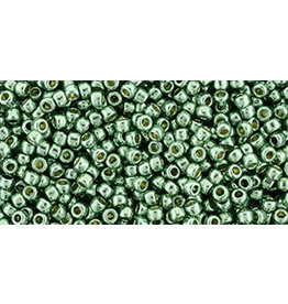 Toho pf589 11  Round 6g  Jade Green Metallic