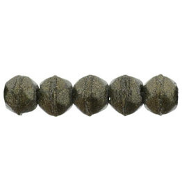 79082 3mm English Cut Dark Green Metallic Suede x50