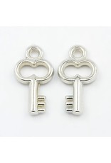 Skeleton Key Charm Platinum 17x10mm  x10  NF
