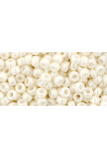 Toho 122  8  Round 40g Opaque Navajo White Beige