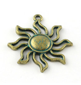 Sun 34x31mm  Antique Bronze Verdigris Green x6 NF