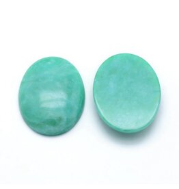 40x30x8mm  White Jade Oval  x1