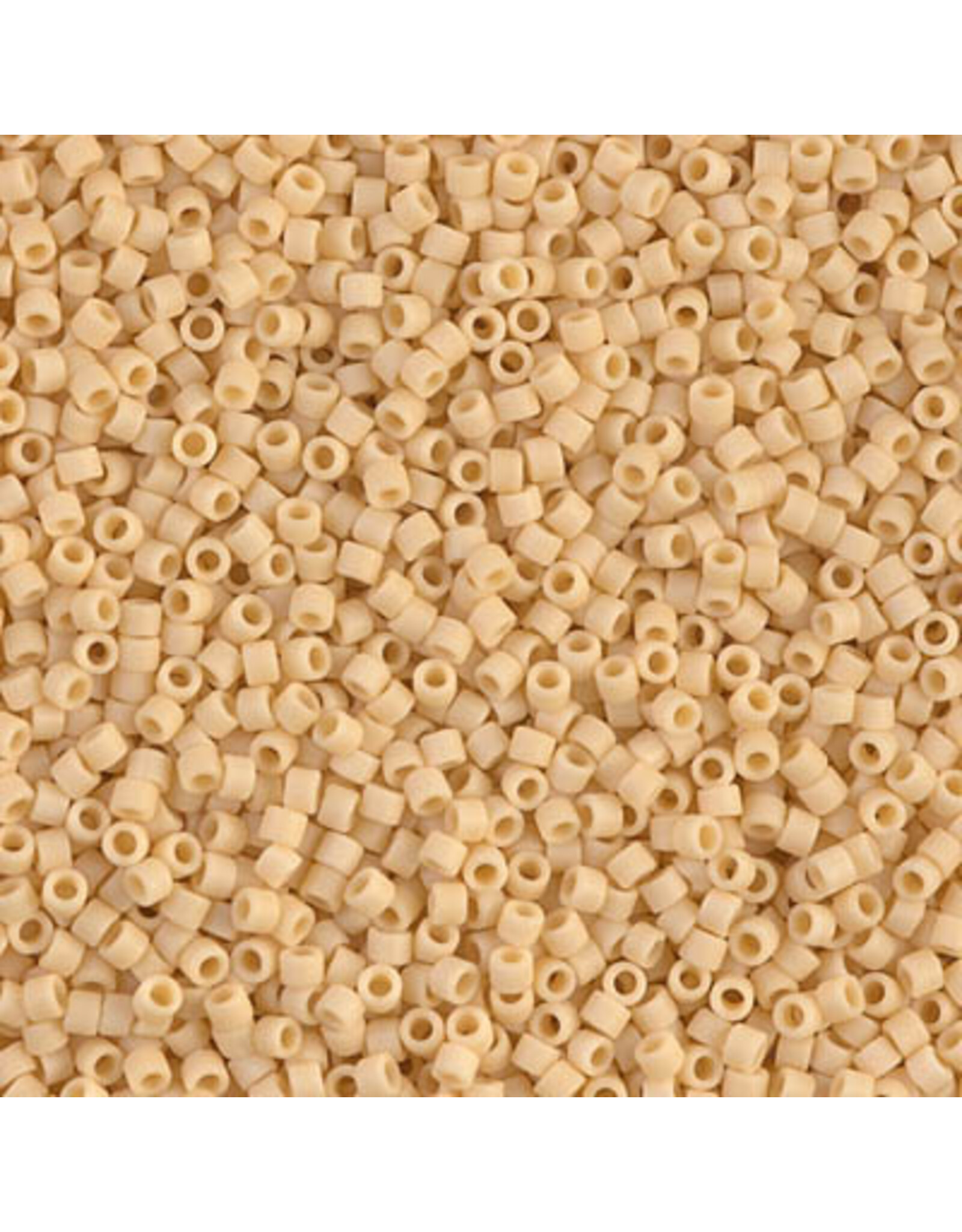 Miyuki db1581b 11 Delica 25g Opaque Ivory Pear Matte