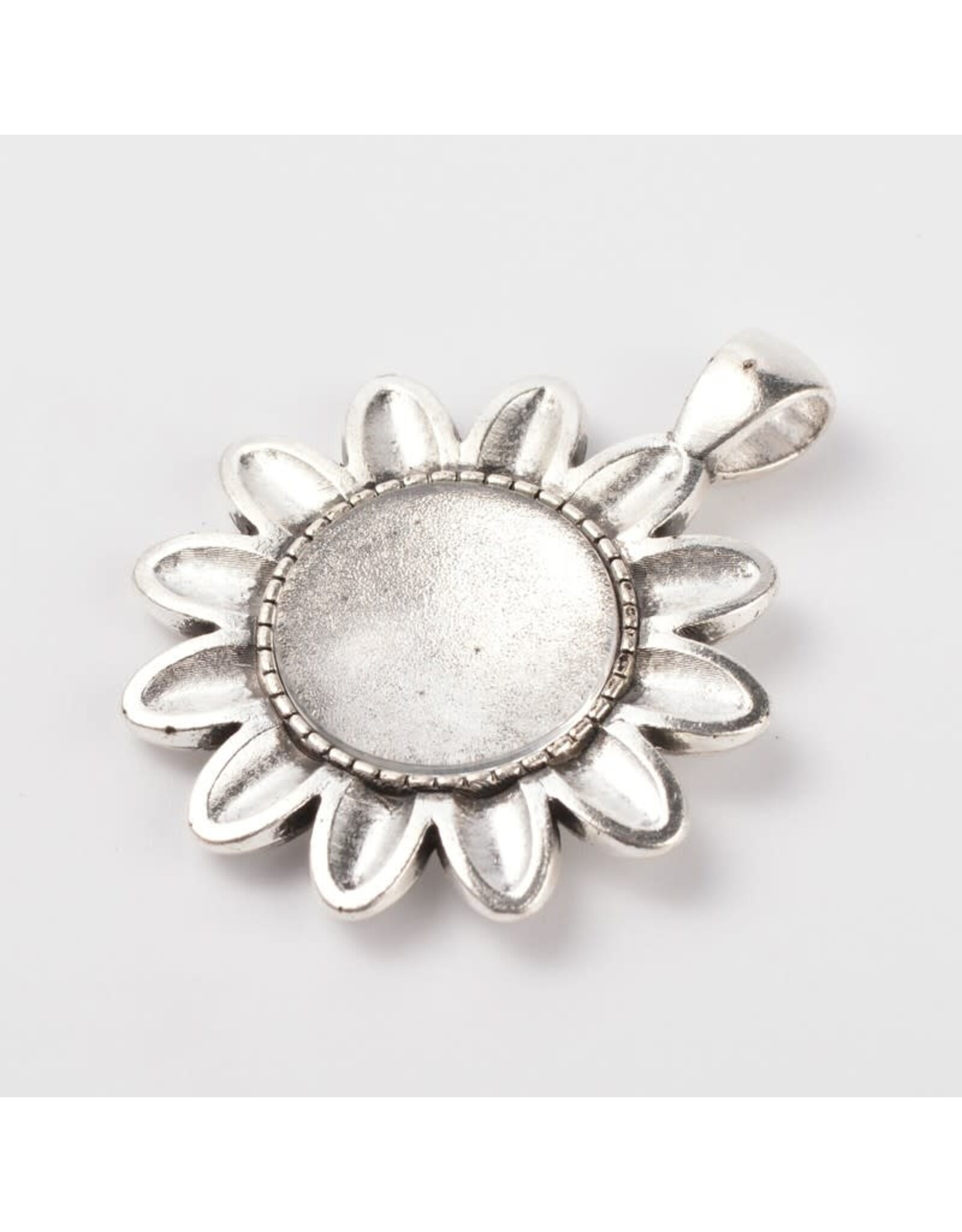 Flower Pendant Cabochon Setting  43x34mm Antique Silver NF x1 set