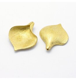 Calla Lily Brass  34x27mm Gold x2