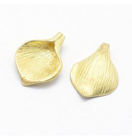 Calla Lily Brass  17x13mm Gold x2