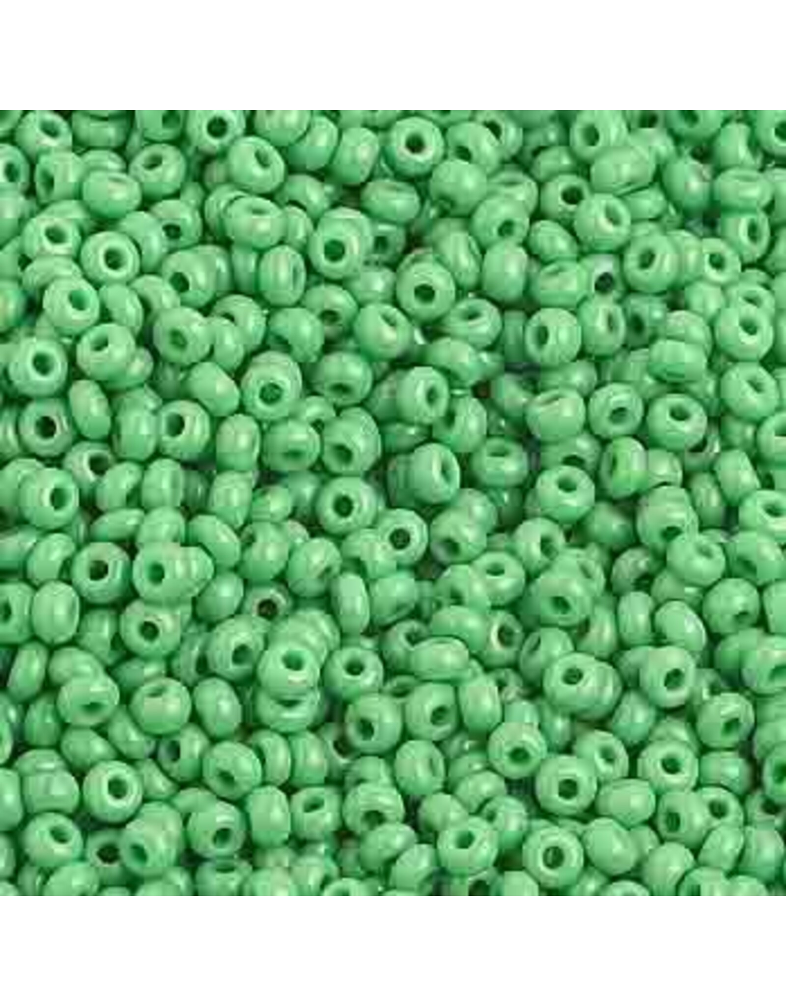 Czech 1018 10  Seed Opaque Medium Green