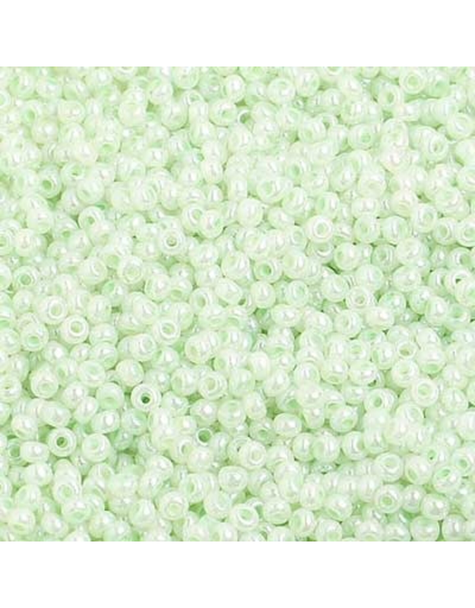 Czech 1425 10  Seed   Opaque Pearl Green Dyed