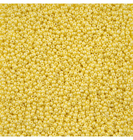 Czech 42100 10 Seed Light Yellow Chalk Dyed Permalux