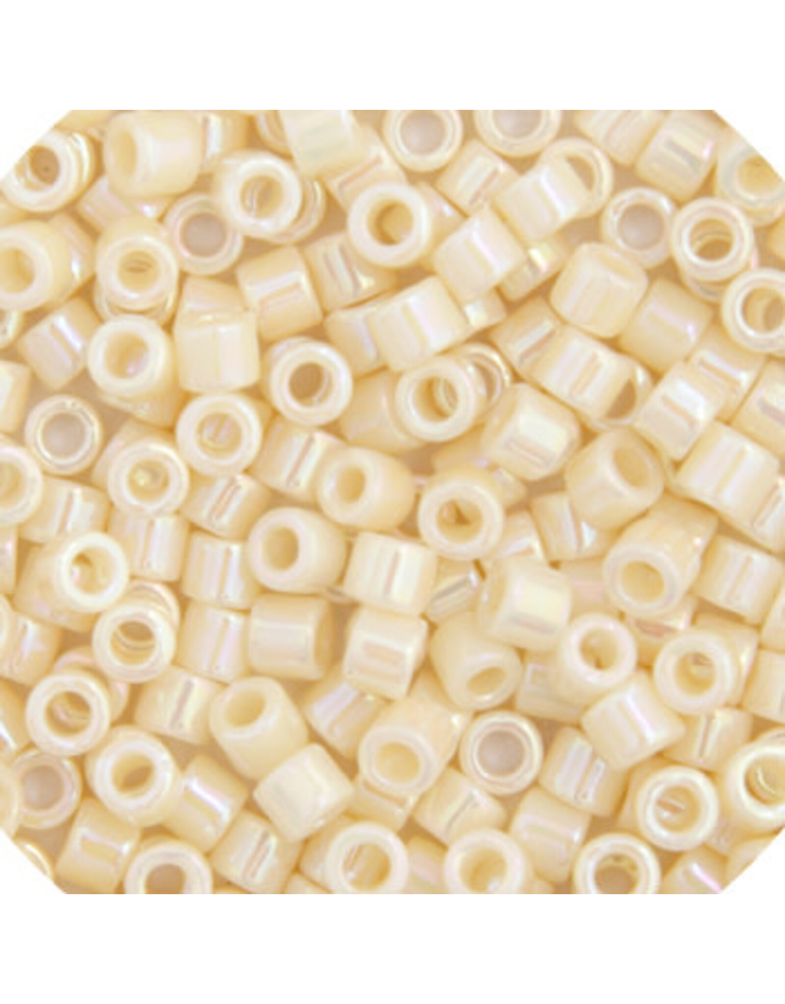 Miyuki db157 11 Delica  Opaque Cream AB