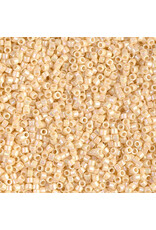Miyuki db157 11 Delica  Opaque Cream AB
