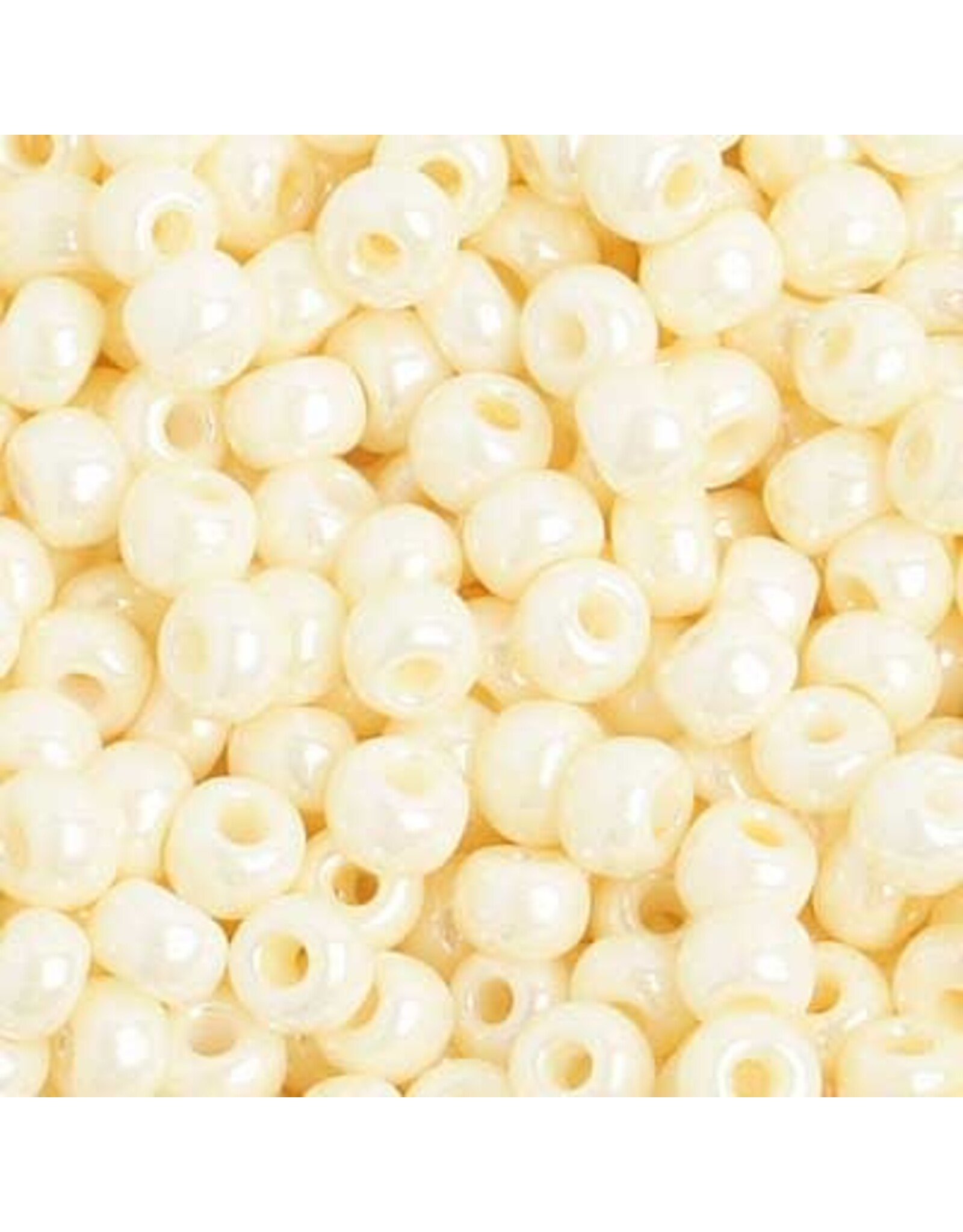 Czech 401710 6  Seed  Opaque Pearl Cream Ivory