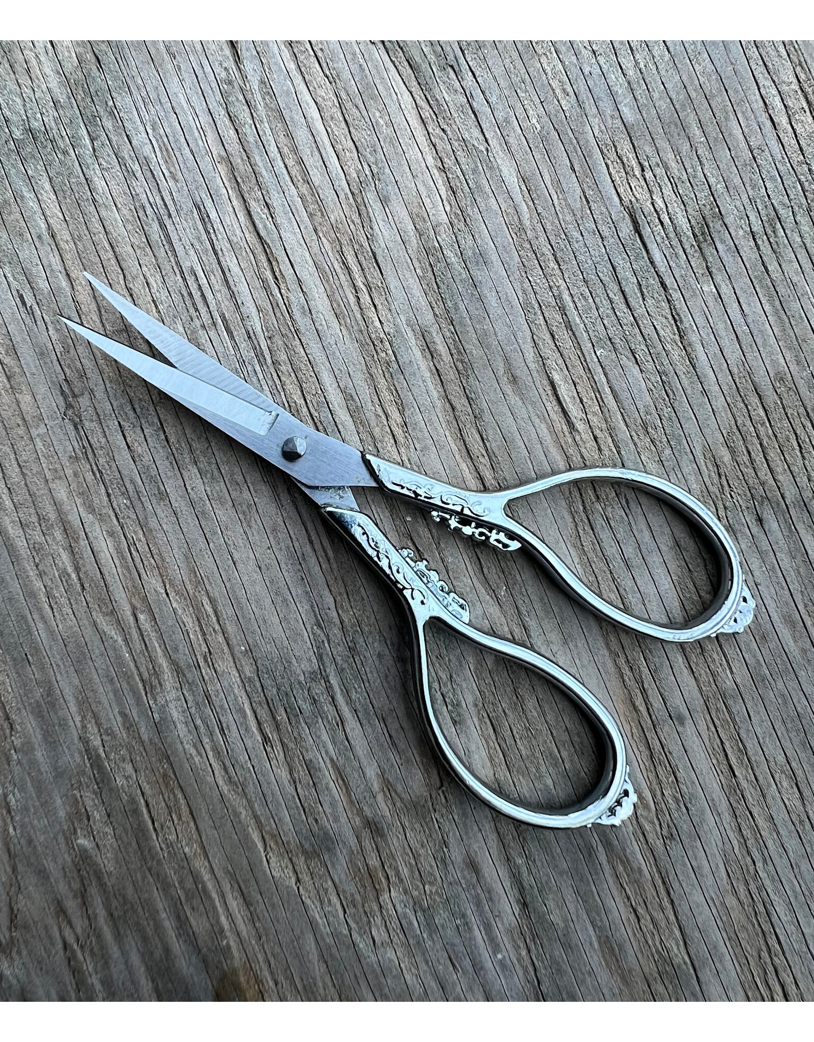 4 1/2" Scissors  Pretty  Stainless Steel Blades