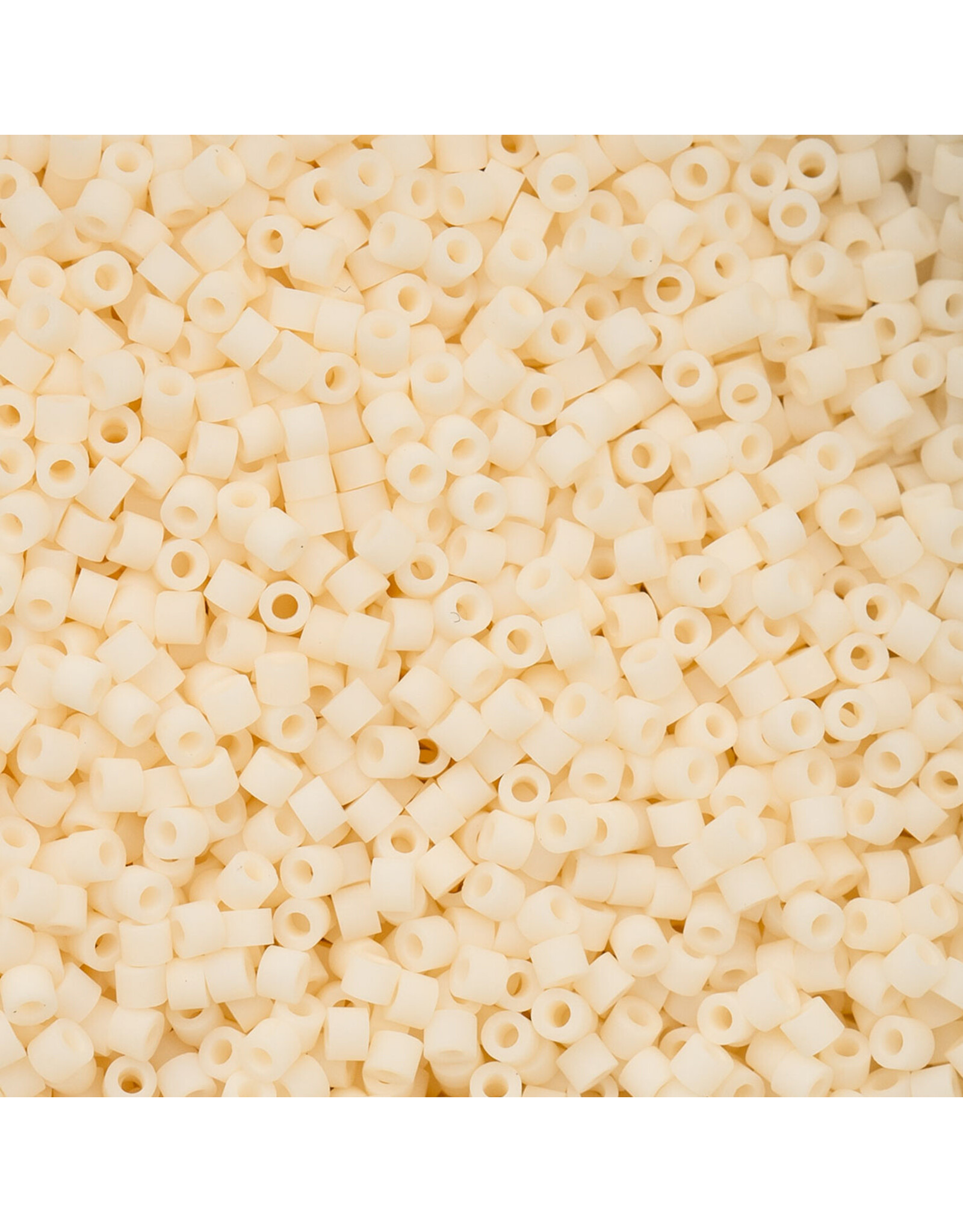 cb1157   11 Cylin Opaque Cream Matte 12g