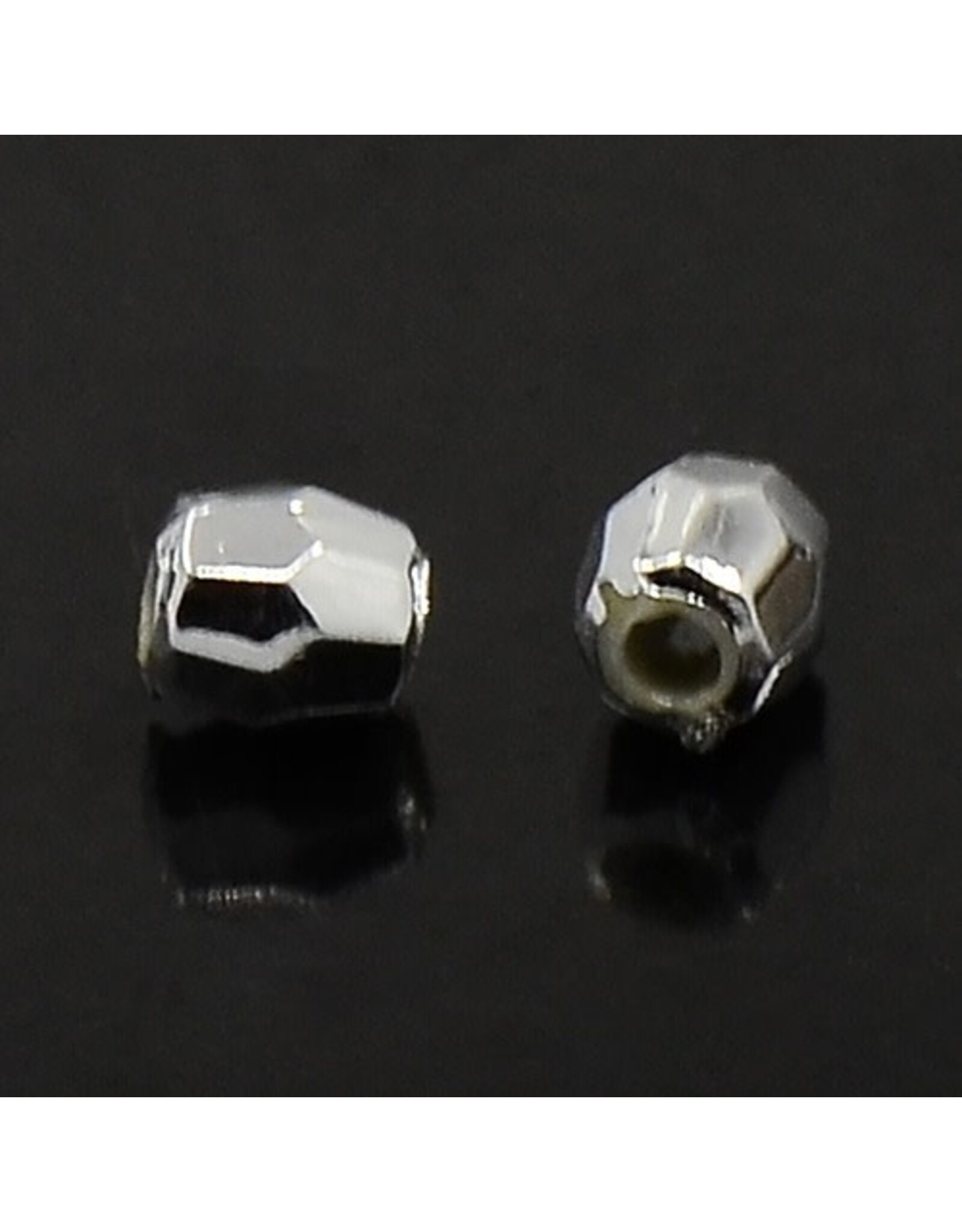 4mm  Faceted Silver   x500