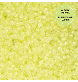 cb1143  11 Cylin Glow In Dark Yellow to Yellow  c/l  12g