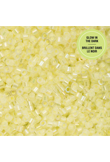 cb1122  11 Cylin Glow In Dark Yellow Ab to Yellow c/l  12g