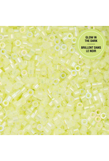 cb1123  11 Cylin Glow In Dark Yellow Ab to Yellow Neon c/l  12g
