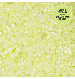 cb1123  11 Cylin Glow In Dark Yellow Ab to Yellow Neon c/l  12g
