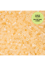 cb1127  11 Cylin Glow In Dark Light Yellow Ab to Yellow c/l  12g