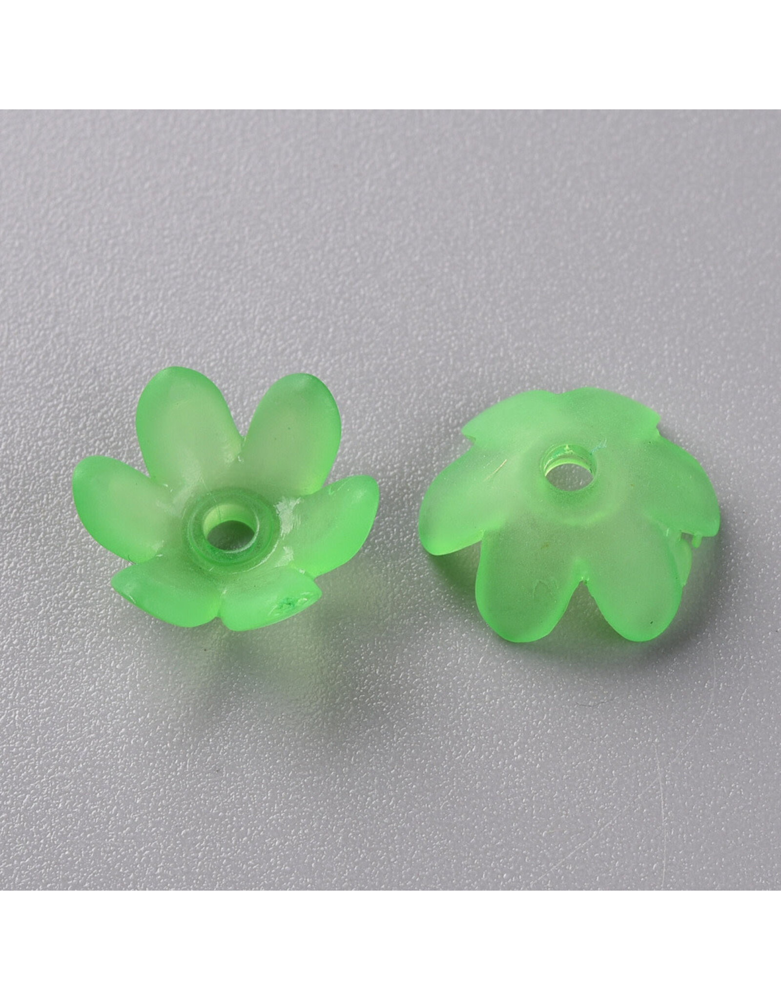 14mm Acrylic Flower  x50